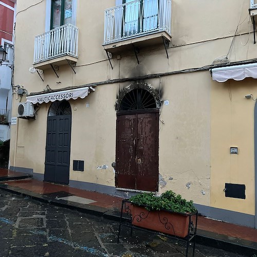 Incendio ad Amalfi