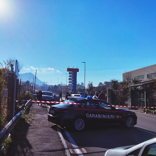 Incidente a Cava de' Tirreni, auto contro moto: c'è una vittima 