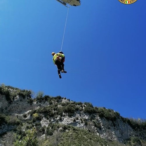 Incidente durante escursione all'ex convento di Cospiti, intervento dell'elicottero di soccorso