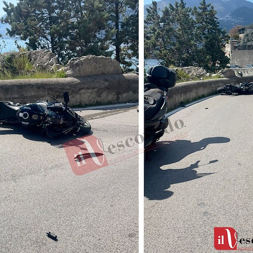 Incidente sulla Statale Amalfitana, scontro tra due moto