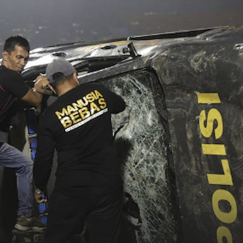 Indonesia, tragedia allo stadio di Malang: 125 vittime e 200 feriti