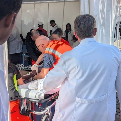 Infarto durante la Giornata della Salute a Napoli: uomo salvato dai sanitari