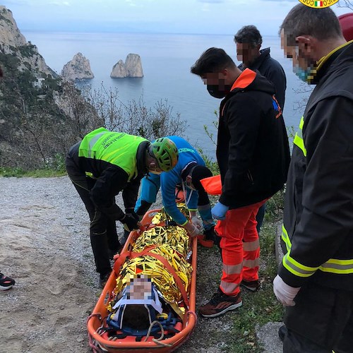 Infortunio durante un'escursione a Capri: brutto incidente per una donna lungo i sentieri in località Passetiello