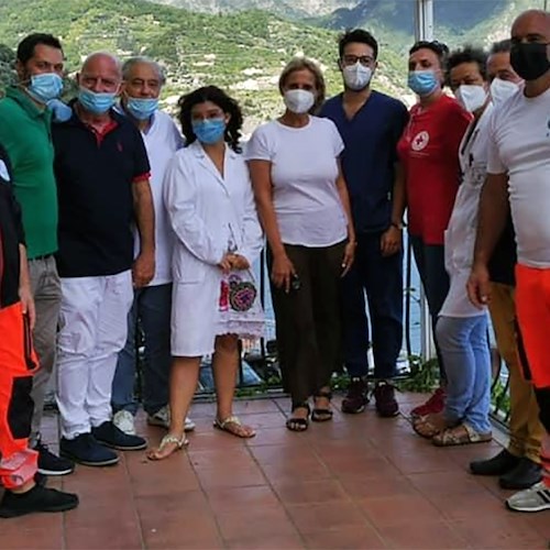 Isabella Ferrari all'ospedale Costa d'Amalfi per la seconda dose del vaccino /foto