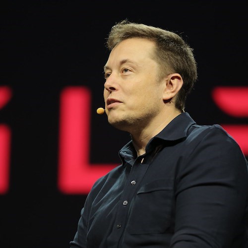 Istat, l'Italia senza bimbi segna il minimo storico. Elon Musk:"L'Italia sta scomparendo"