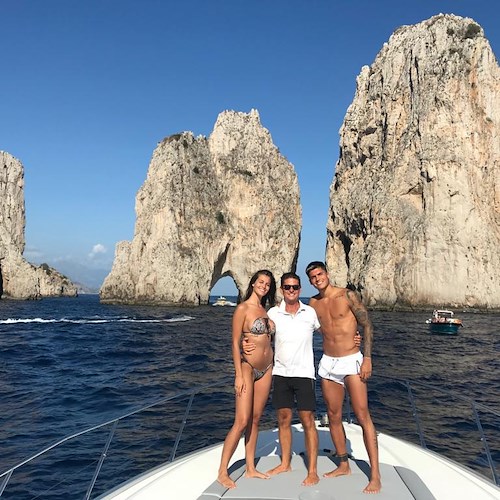 Joaquin Correa sceglie Positano Luxury Boats per vivere la Costa d'Amalfi e Capri