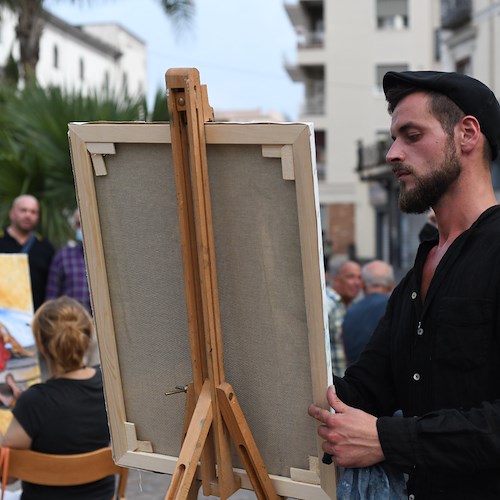 L'artista e designer di Positano Delfo Palumbo vincitore del premio “Il risveglio dell’arte” a Palma Campania