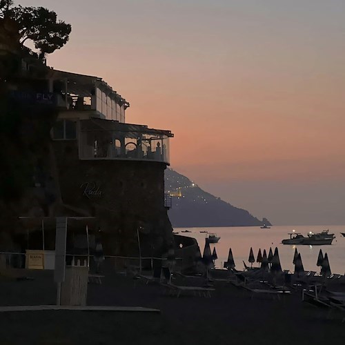 La Chiesa festeggia i Santi Simone e Giuda, Apostoli. Meteo: sereno o poco nuvoloso. Good Morning Positano
