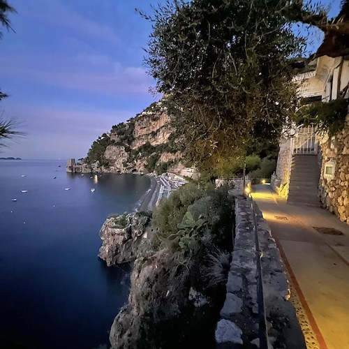 La Chiesa festeggia la Beata Vergine Maria del Rosario. Meteo: sereno. Good Morning Amalfi Coast