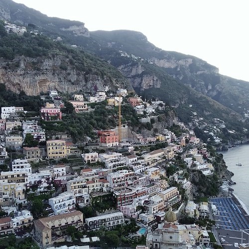 La Chiesa ricorda i Santi martiri Marcellino e Pietro. Meteo: soleggiato. Good Morning Positano