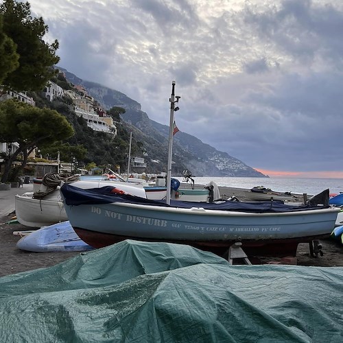 La Chiesa ricorda San Felice di Valois. Meteo: pioggia. Good Morning Positano