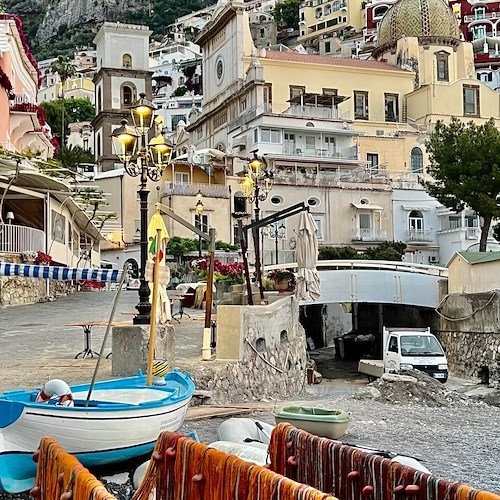 La Chiesa ricorda San Filippo Neri. Meteo: sereno o poco nuvoloso. Good Morning Positano