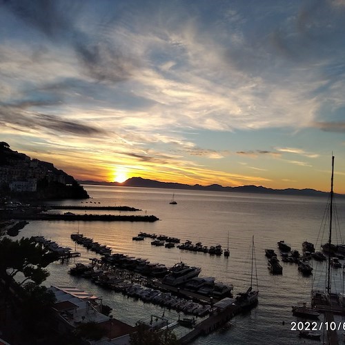 La Chiesa ricorda San Renato di Sorrento, Vescovo. Meteo: sereno. Good Morning Amalfi Coast