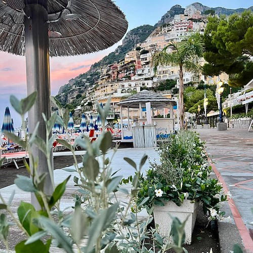 La Chiesa ricorda Santa Giovanna Francesca Frémiot de Chantal. Meteo: nuvoloso. Good Morning Amalficoast