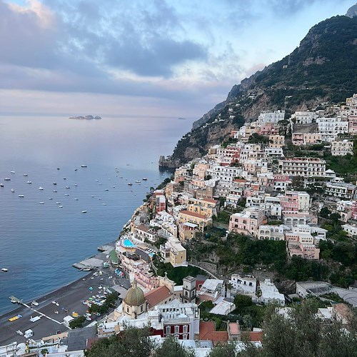 La Chiesa ricorda Santa Rita da Cascia. Meteo: sereno o poco nuvoloso. Good Morning Positano