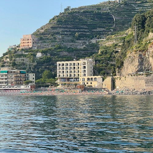 La Chiesa ricorda Santi Marco e Marcelliano. Meteo: cielo sereno. Good Morning Amalficoast