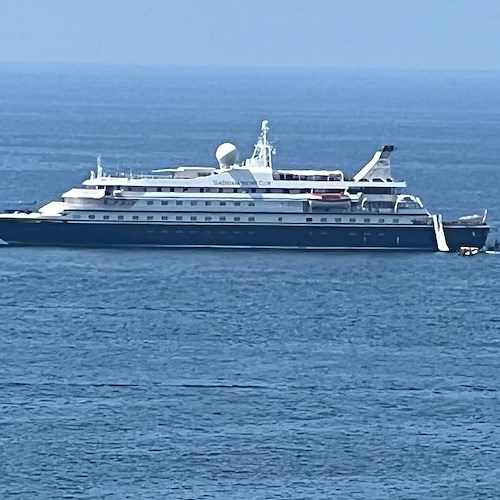 La Costa d'Amalfi riaccoglie nelle sue acque la nave "SeaDream II" e il veliero "Wind Surf"