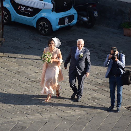 La giornalista Rai Olga Mascolo convola a nozze con Luca nella "sua" Maiori / FOTO 