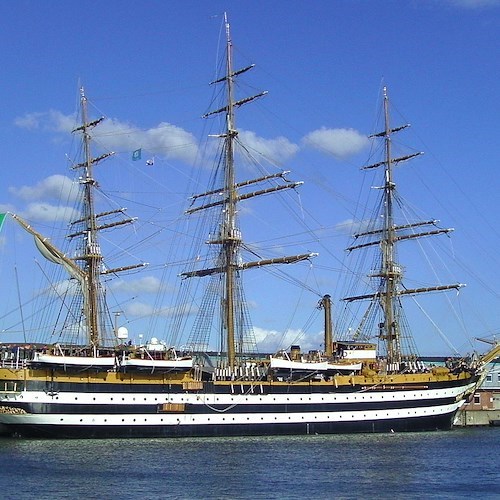 La nave Amerigo Vespucci a Massa Lubrense per la festa della Madonnina del Vervece / PROGRAMMA