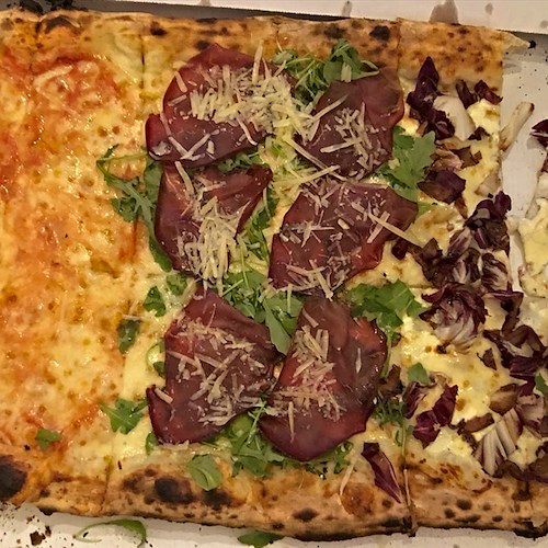 La pizza fa bene all'umore: i suoi ingredienti producono neurotrasmettitori legati al benessere