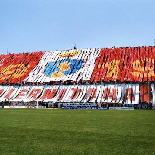 La Salernitana sfida l'Udinese per la salvezza, tifosi e Comune spingono per aprire Curva Nord