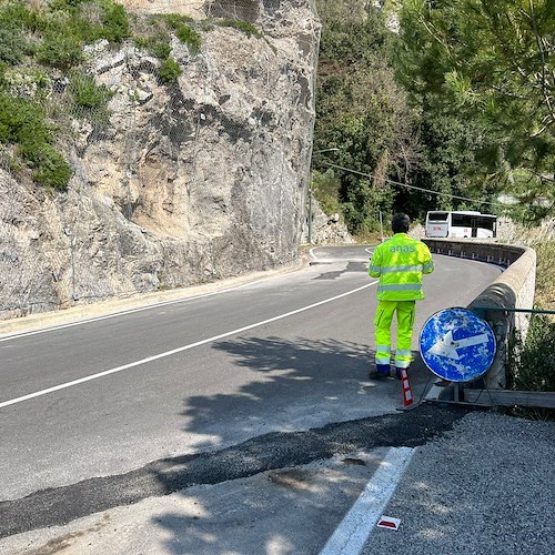 Lavori di ripristino condotta idrica e strada a Praiano non eseguiti a regola d'arte secondo l'Anas /FOTO