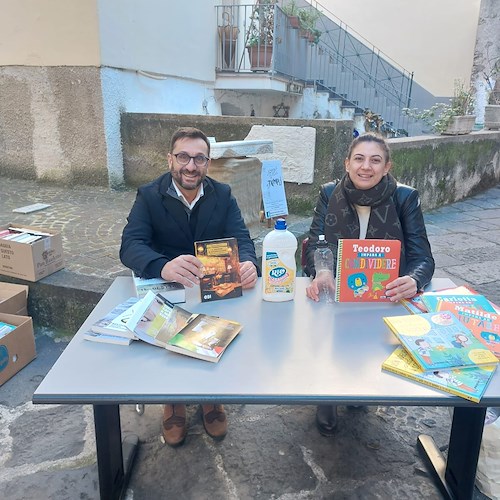 Libri in cambio di rifiuti, a Minori l'iniziativa per insegnare a riciclare e promuovere la lettura 