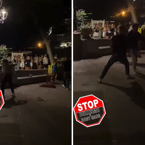 Lite a Positano, giovani si prendono a calci e pugni. Il video diventa virale sui social / FOTO 