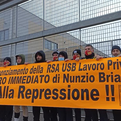 Logista chiude a Maddaloni, 108 operai a rischio. Piero De Luca: «Danno enorme al territorio» 