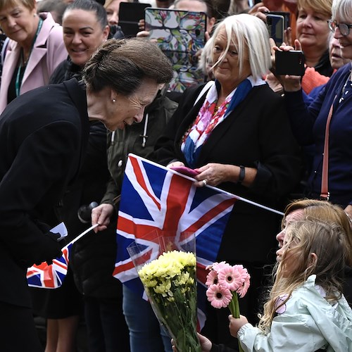 Londra, chilometri di fila per l'omaggio pubblico a Elisabetta