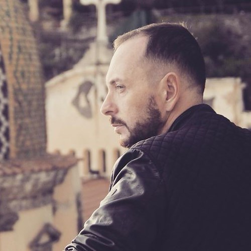 Luca Imperatore lancia il suo ultimo singolo "Primme ca t'o dice 'a gente", il video è girato a Positano
