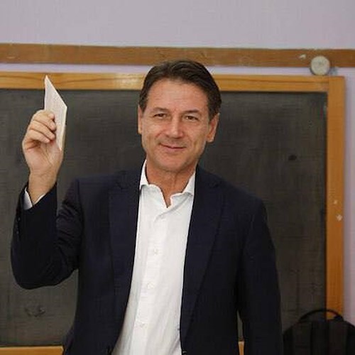 M5s, Conte: «Non permetteremo alla nuova maggioranza di stravolgere la Costituzione»