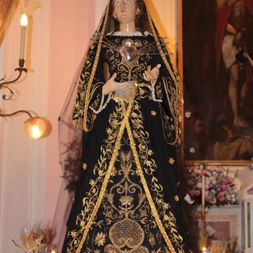 Maiori, 15 settembre il rione Casale dei Cicerali celebra la memoria della Beata Vergine Addolorata con l'accensione della barca
