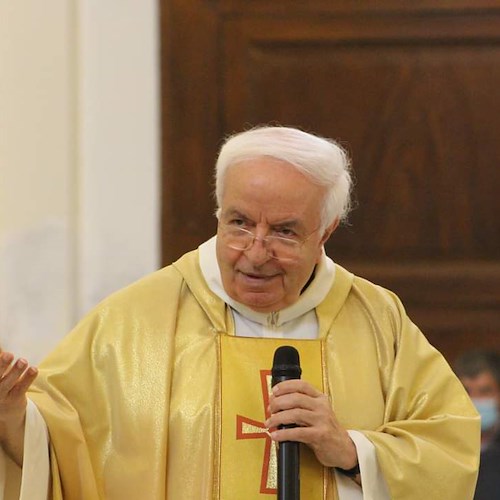 Maiori festeggia il 50° Anniversario dell'Ordinazione Sacerdotale di Don Nicola Mammato /PROGRAMMA