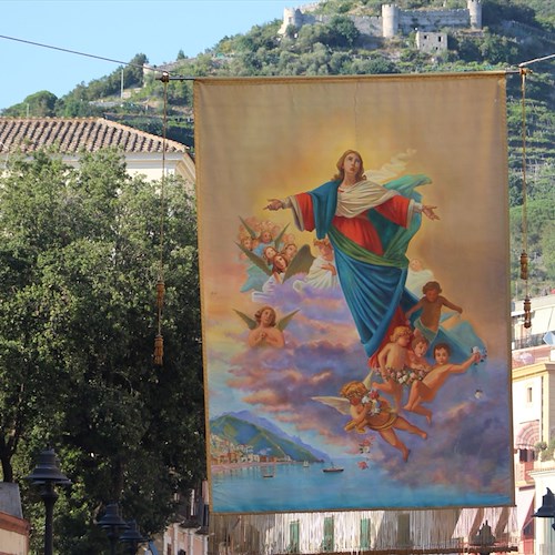 Maiori: oggi si aprono festeggiamenti per S. Maria a Mare, domani l'alzata del Quadro in forma privata