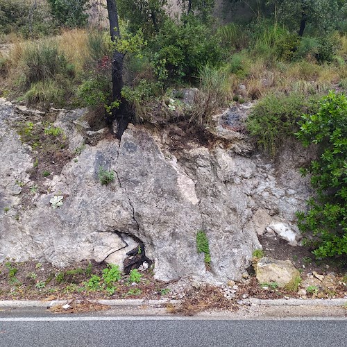 Maiori, rocce a rischio distacco in località Capodorso /FOTO