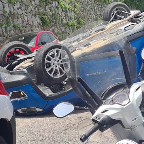 Malore improvviso durante rilievi dell'incidente a Ravello: agente di polizia locale in ospedale