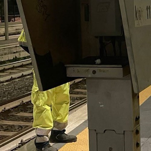 Treno, stazione