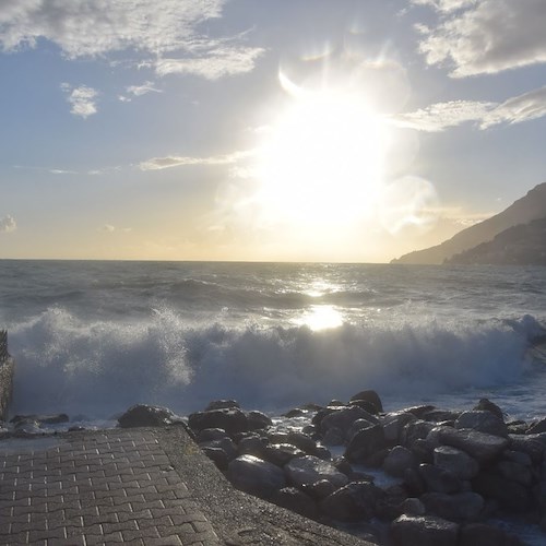 Maltempo in Costa d'Amalfi: dal 5 gennaio torna l'allerta meteo per mare agitato e forti venti