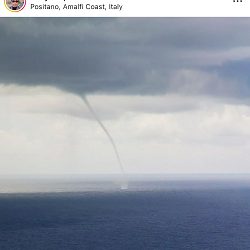 Maltempo in Costa d'Amalfi, tromba d'aria al largo di Positano [FOTO]