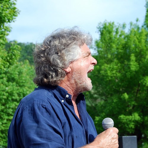 Manifestazione 5 Stelle, Grillo: "Fate le brigate di cittadinanza"