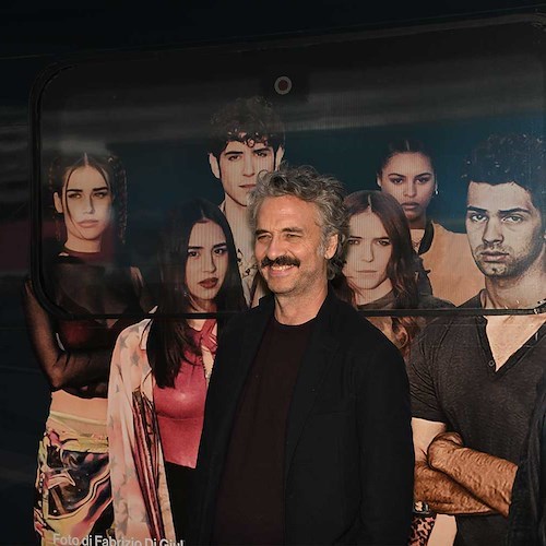 Mare Fuori: il cast incontra i fan a Roma Termini