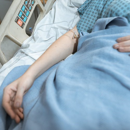 Meningite: 17enne in rianimazione nel vicentino, è in gravi condizioni. Profilassi per 60 persone 