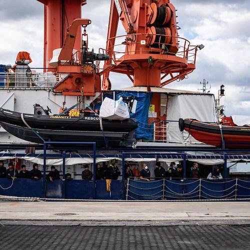Migranti, Meloni: "Difenderemo i confini"