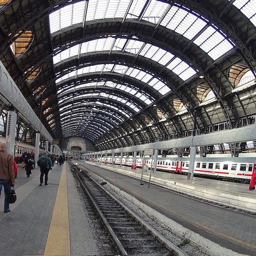 Milano, fermato clochard che aveva accoltellato turista alla stazione Termini