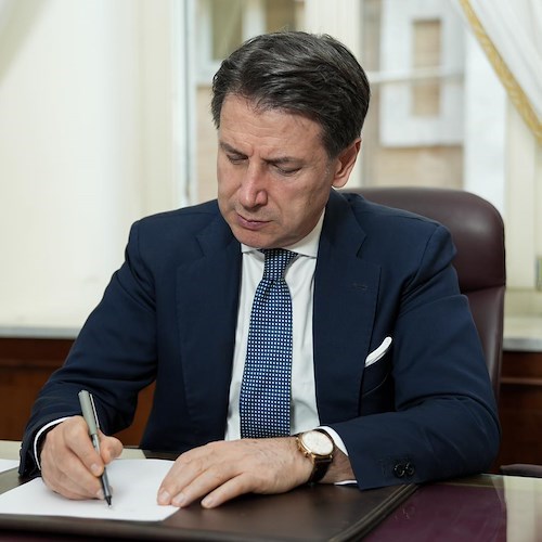 Giuseppe Conte<br />&copy; pagina FB Giuseppe Conte