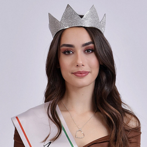 Miss Italia 2022, la nuova "reginetta" è la 18enne romana Lavinia Abate 