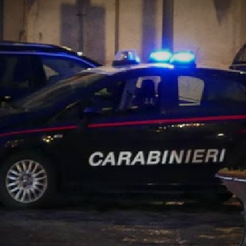 Mondragone, vede i Carabinieri e scappa: arrestato nigeriano, aveva addosso 186 dosi di droga