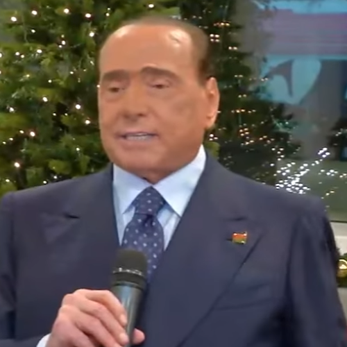 Monza, la battuta di Berlusconi alla squadra: «Se battete la Juve per voi pullman di t***e»