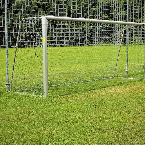 Monza, seda rissa tra genitori durante torneo di calcio tra bambini: perde un rene